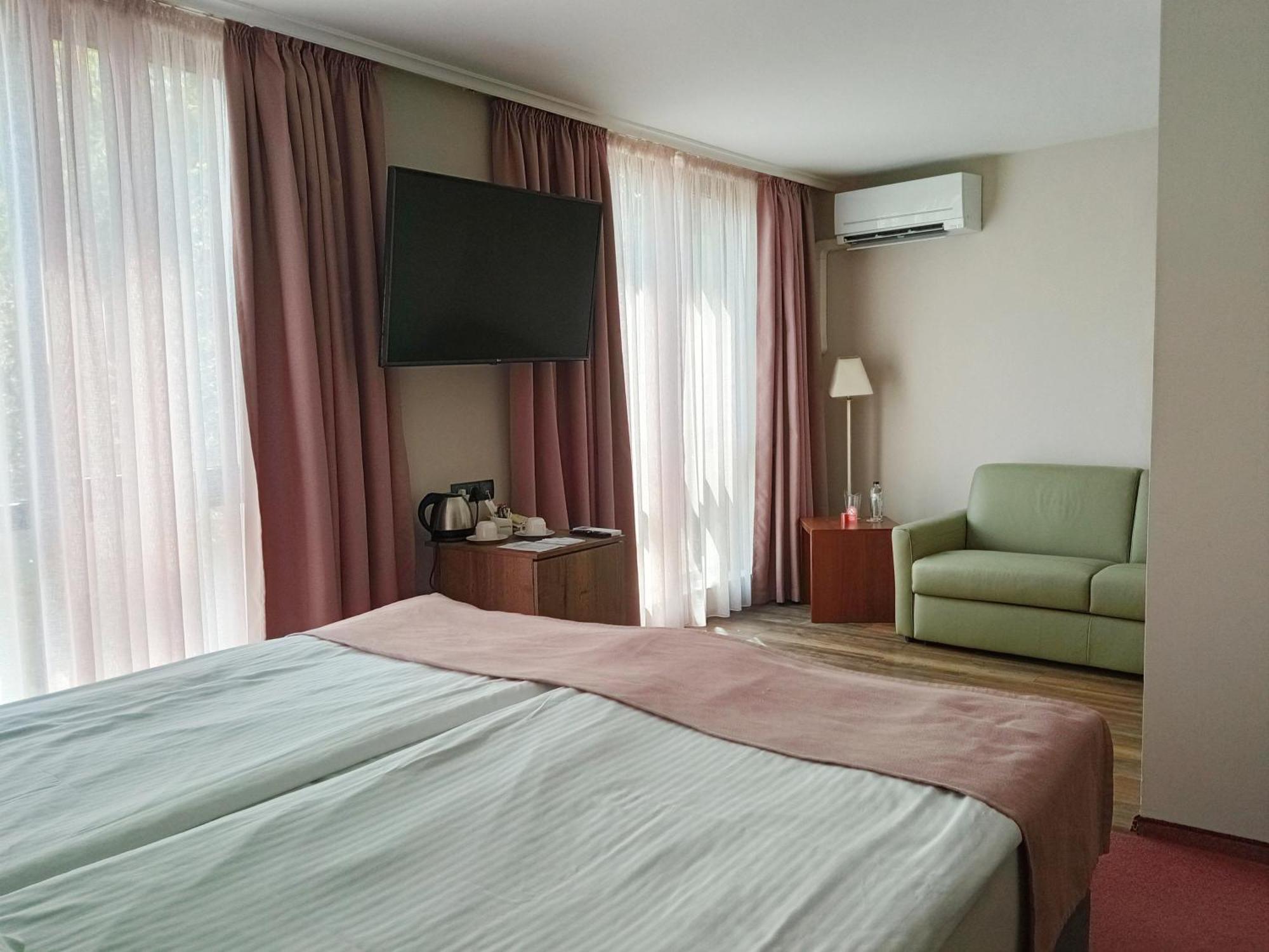 Hotel Hugo 3*